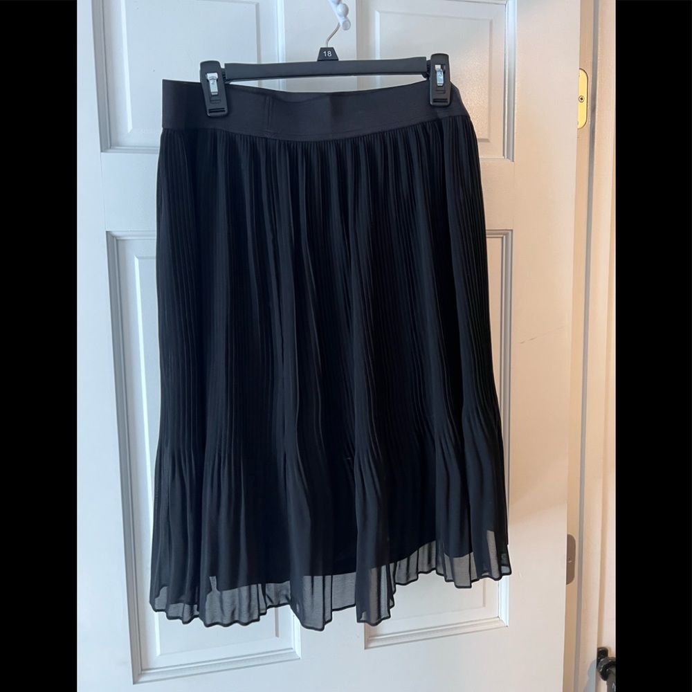 Black Lane Bryant flowy skirt size 18/20